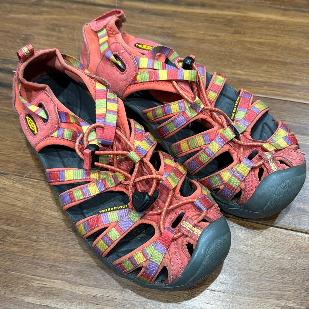 Keen Whisper Raya Big Girls Size 4 Waterproof